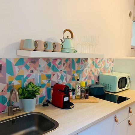 Cosy Studio Design With Modern Bathroom Vaureal Экстерьер фото