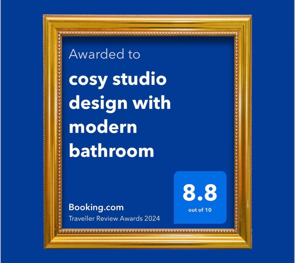 Cosy Studio Design With Modern Bathroom Vaureal Экстерьер фото